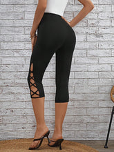 EMERY ROSE Criss Cross Side Capri Leggings